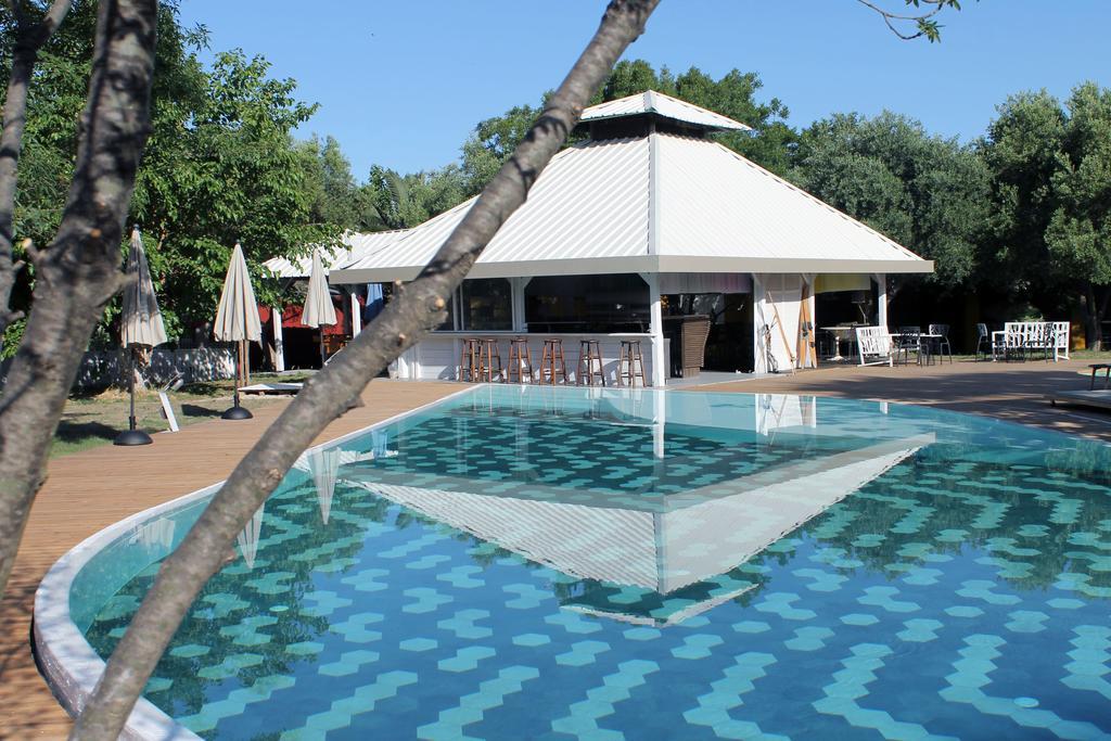 Despotiko Apt. Hotel & Suites Toroni Exterior foto